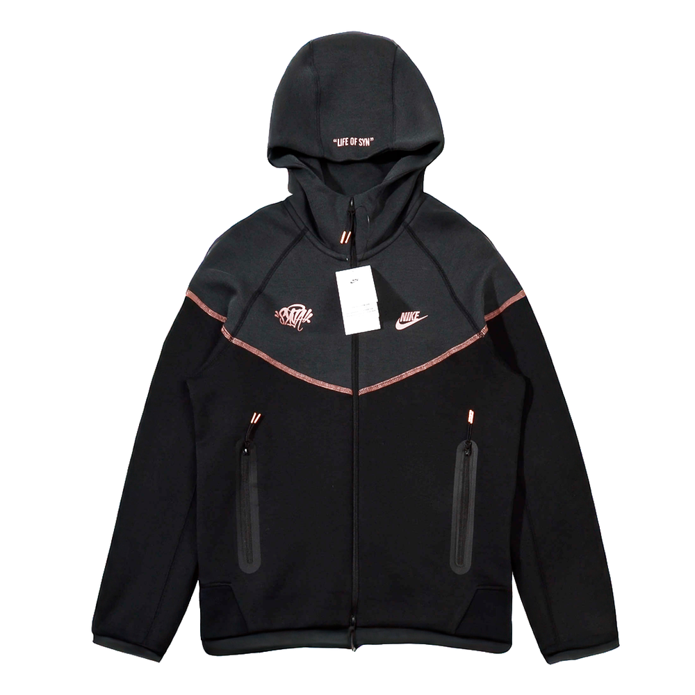 Central Cee x Nike Sportswear Set Tech Fleece Black Metallic Red