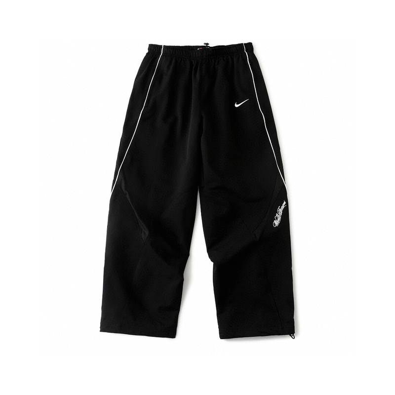 Calça Nike x Supreme Track Black Collection 2025
