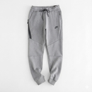 Conjunto Nike Tech Fleece Cinza