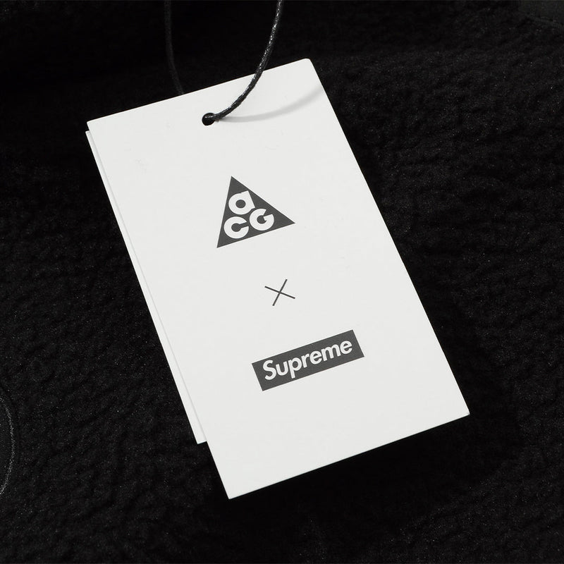 Jaqueta Supreme x ACG